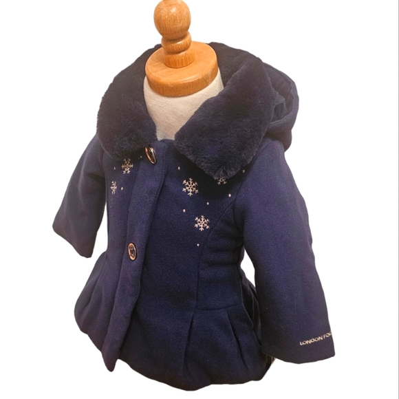 NWTLONDON FOGGirl'sFaux Fur CollarHoodedSize: 12M